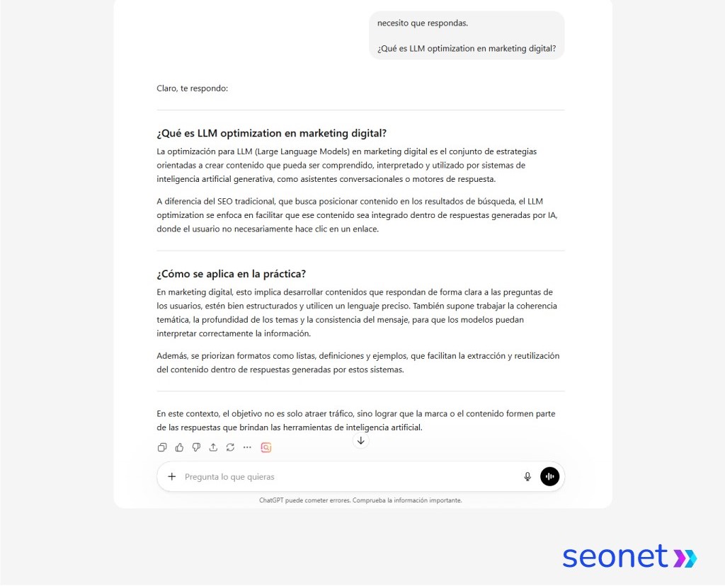 Captura de pantalla que muestra una respuesta generada en herramienta de IA conversacional frente a una consulta de usuario.